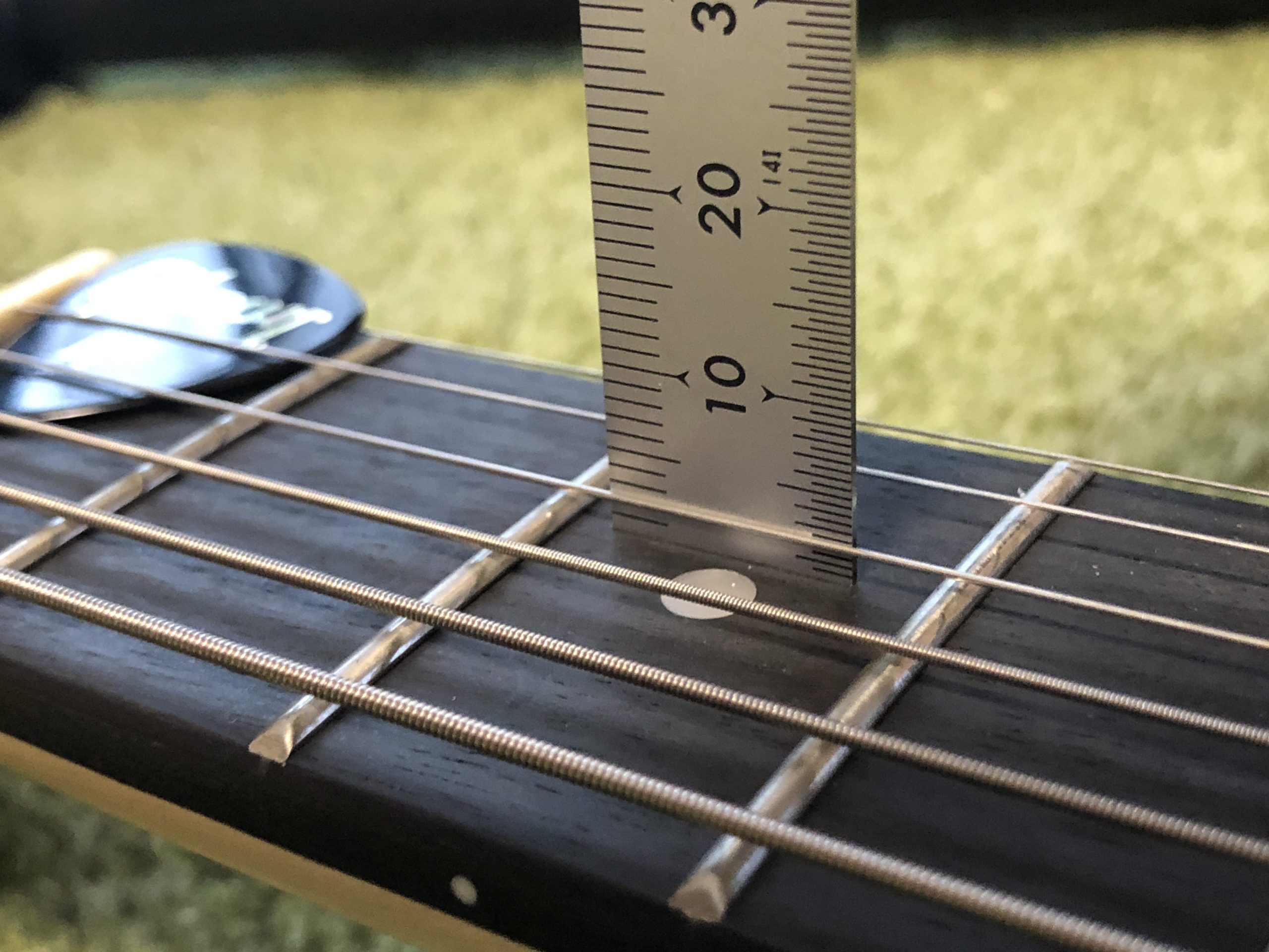 ミニエレキギターSDC-1 miniレビュー　弦高　3フレット