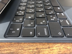 iPad用Magic Keyboard埃掃除後2